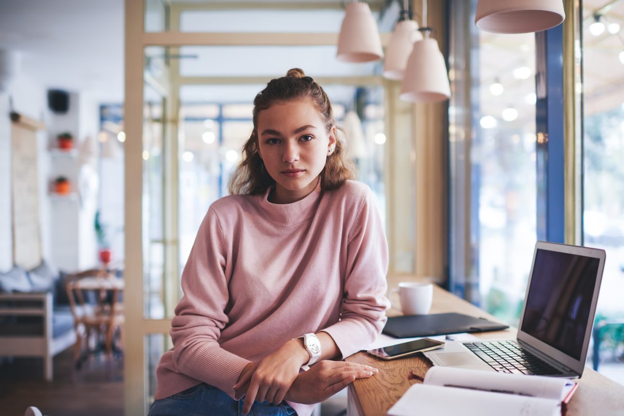 Woman working calmly on a laptop